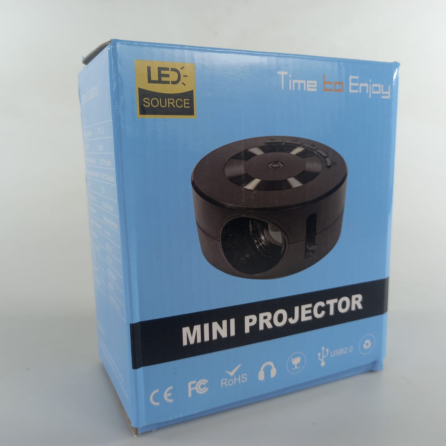 Luxuglow Proyektor Mini Portable LCD Full HD 1080P Built-in Speaker 42 - D124 Gambar produk Luxuglow Proyektor Mini Portable LCD Full HD 1080P Built-in Speaker 42 - D124 - Kemasan